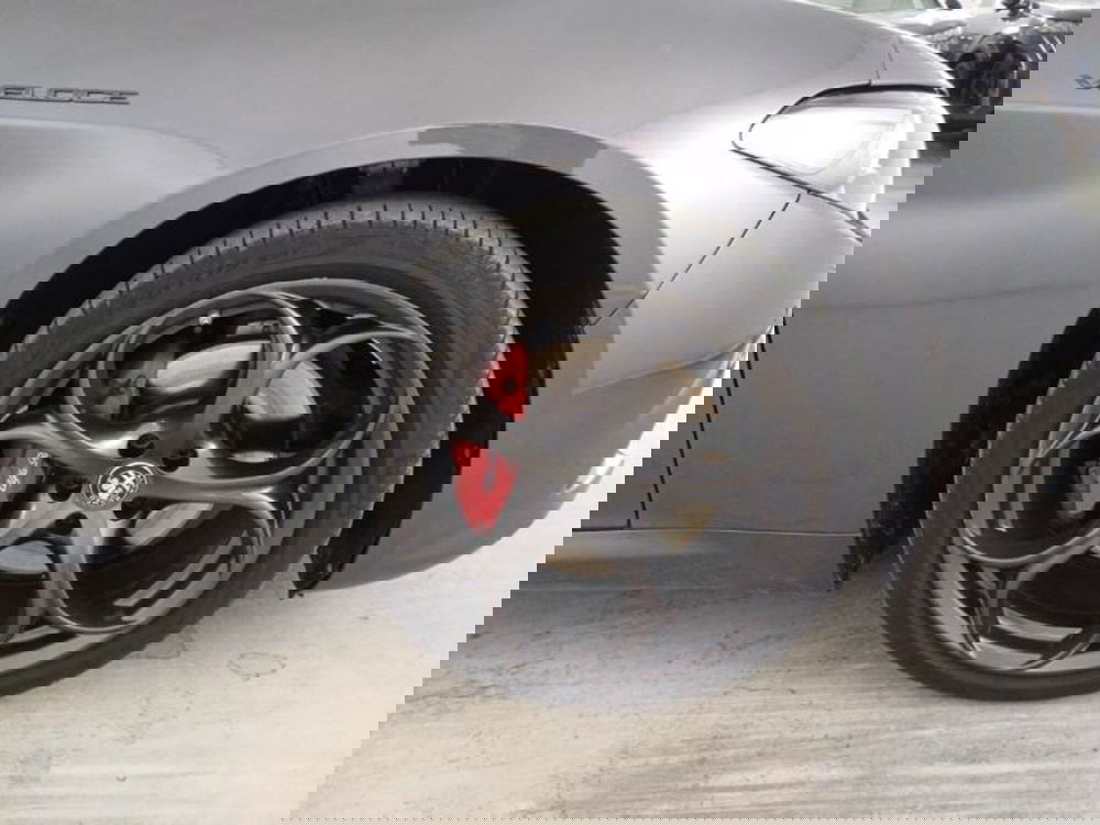 Alfa Romeo Giulia usata a Salerno (17)