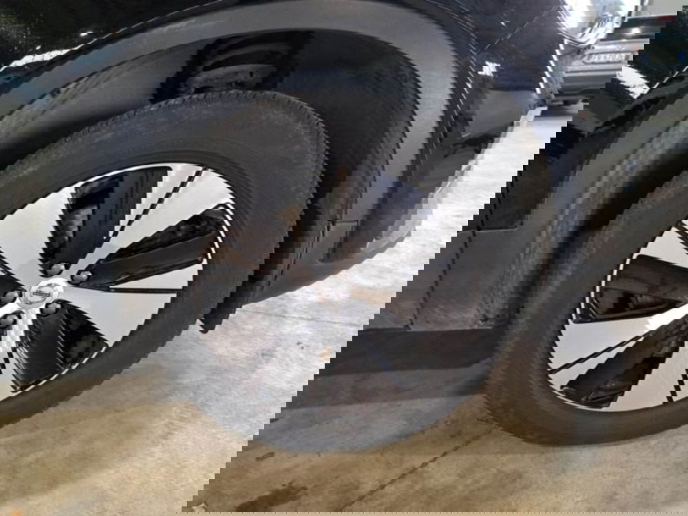 Volvo XC40 usata a Salerno (17)
