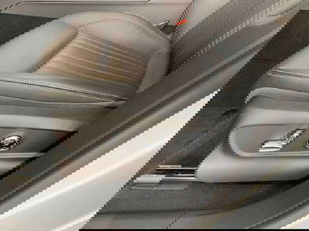 Maserati Grecale usata a Napoli (16)