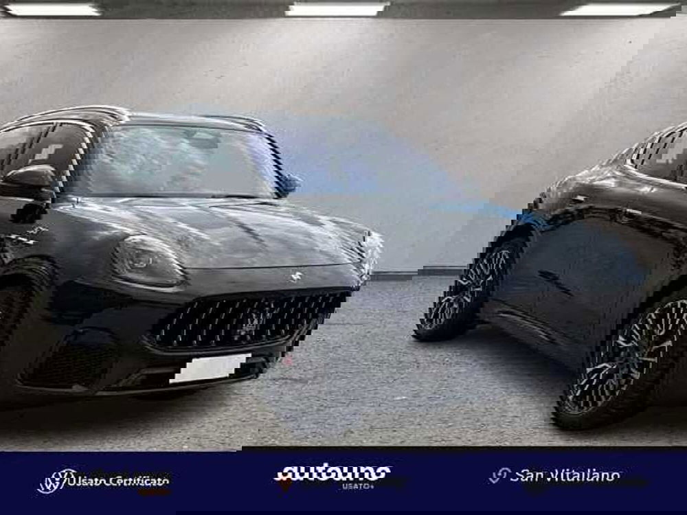 Maserati Grecale usata a Napoli (7)