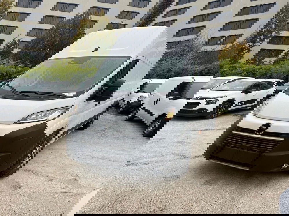 Opel Movano Furgone nuova a Milano