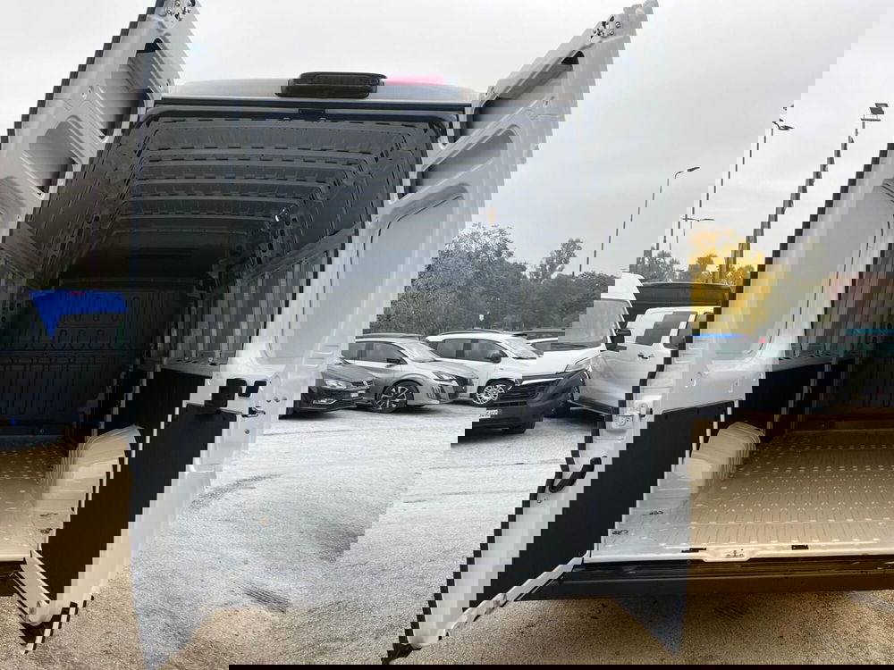 Opel Movano Furgone nuova a Milano (10)