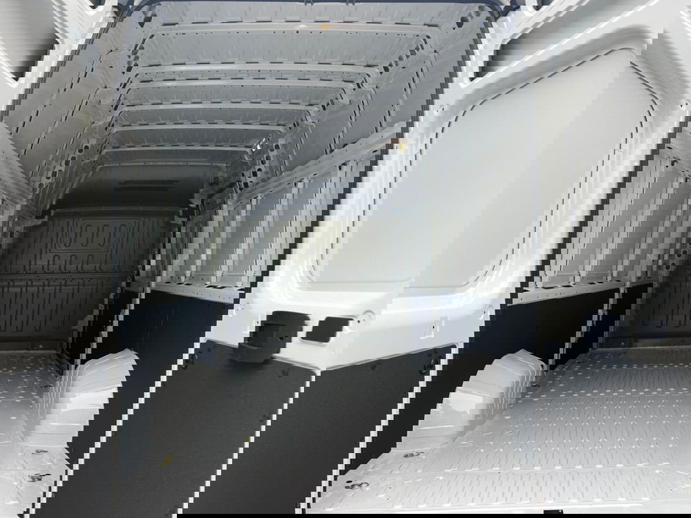 Opel Movano Furgone nuova a Milano (11)