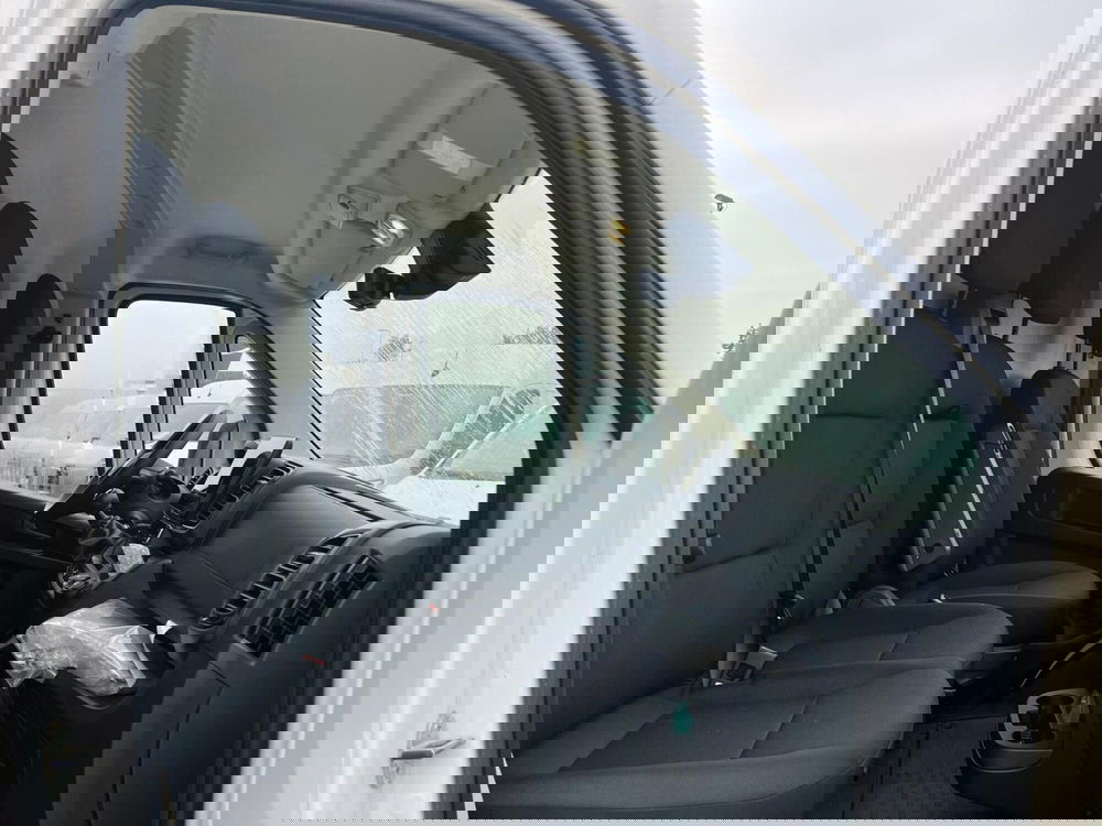 Opel Movano Furgone nuova a Milano (17)