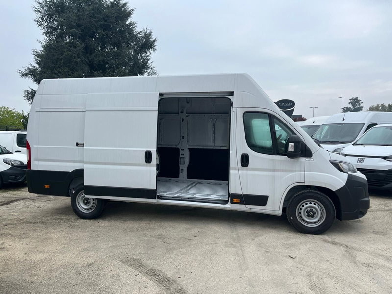 Opel Movano Furgone nuova a Milano (5)