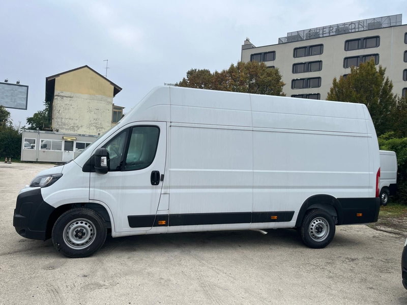 Opel Movano Furgone nuova a Milano (6)