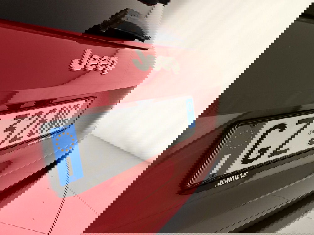 Jeep Avenger nuova a Caserta (10)