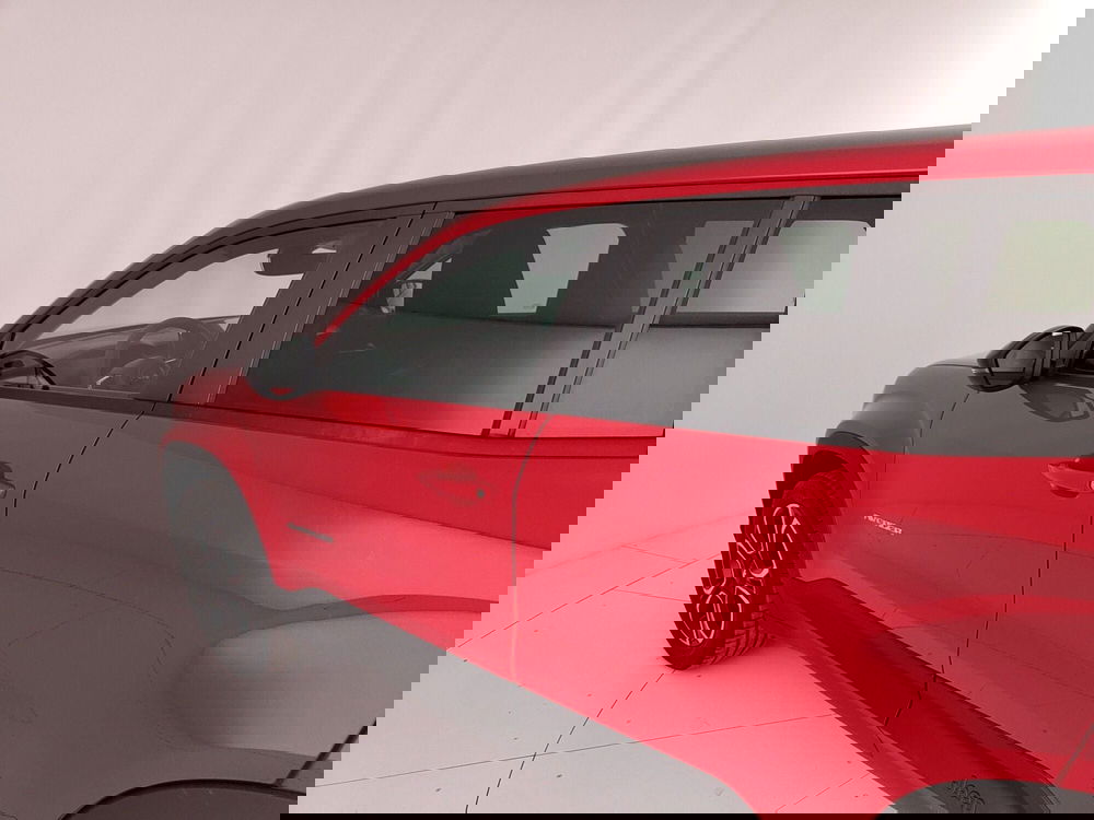 Jeep Avenger nuova a Caserta (12)