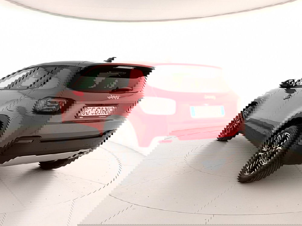 Jeep Avenger nuova a Caserta (4)