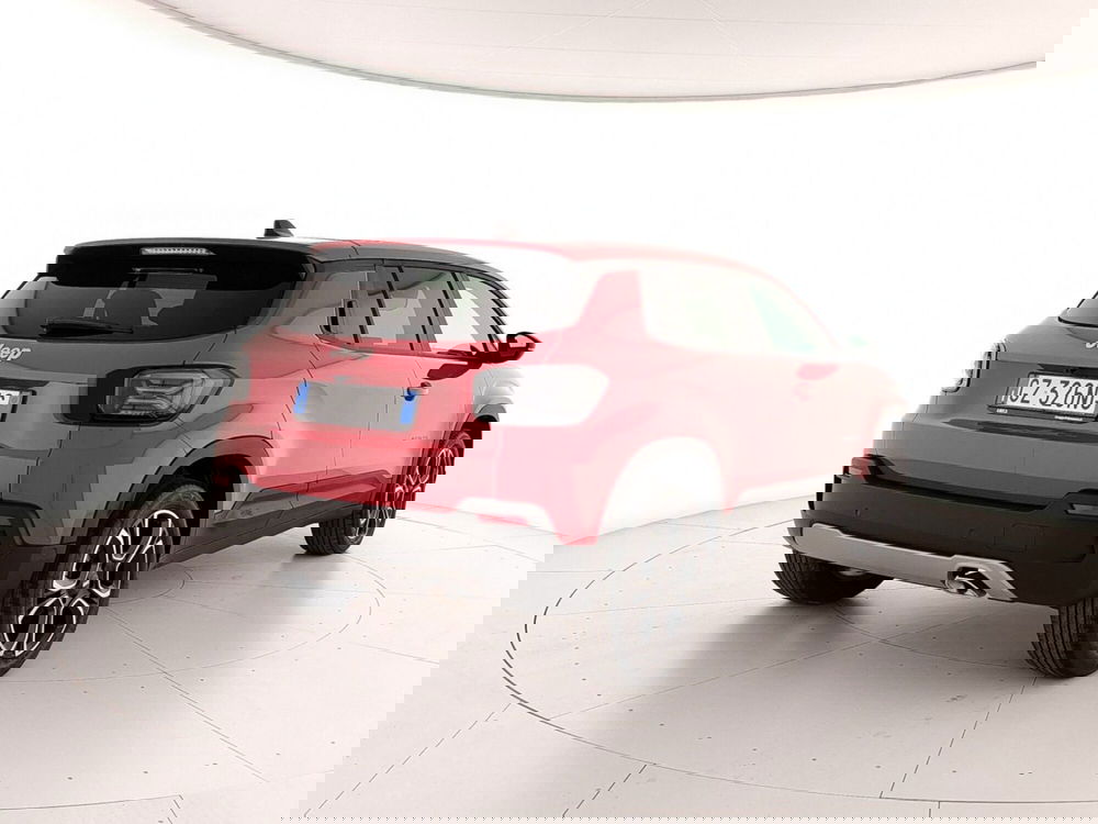 Jeep Avenger nuova a Caserta (6)