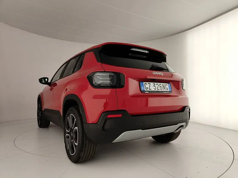Jeep Avenger nuova a Caserta (9)