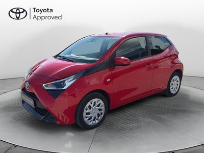 Toyota Aygo Connect 1.0 VVT-i 72 CV 5 porte x-play del 2021 usata a Melilli