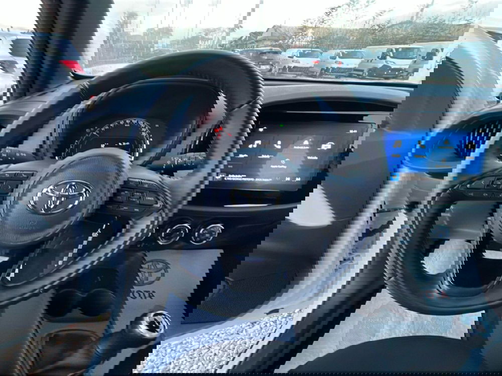 Toyota Aygo X usata a Ragusa (11)