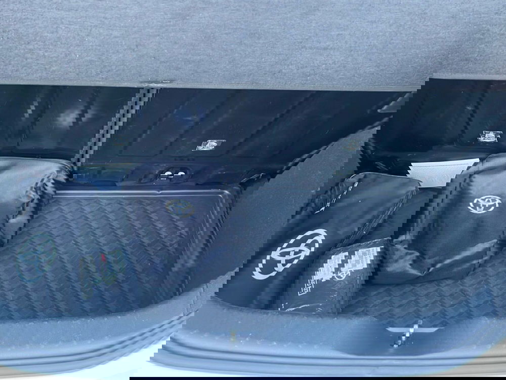 Toyota Aygo X usata a Ragusa (7)