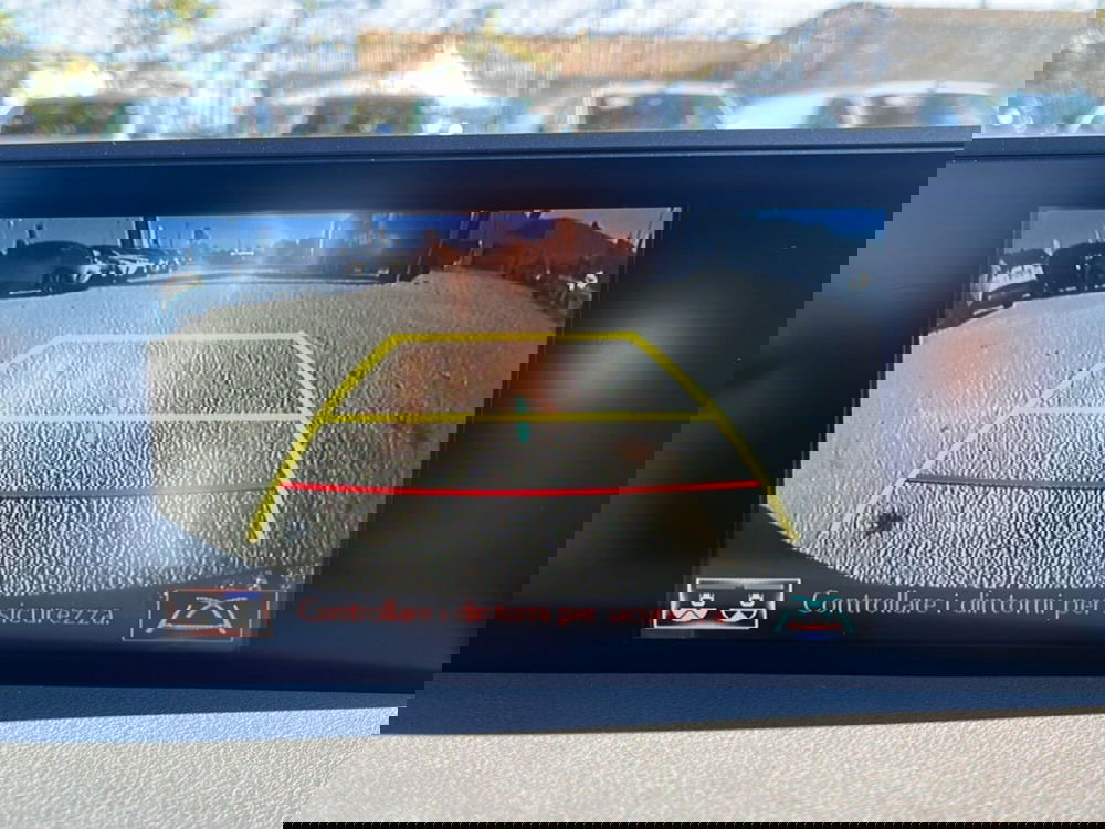 Lexus UX usata a Ragusa (13)