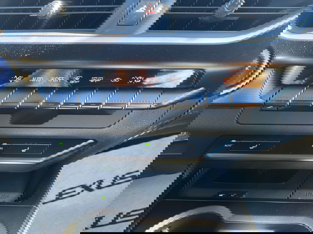 Lexus UX usata a Ragusa (14)