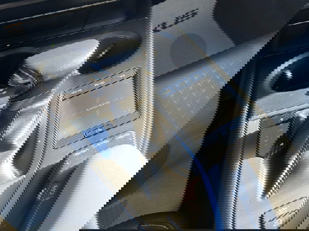 Lexus UX usata a Ragusa (15)