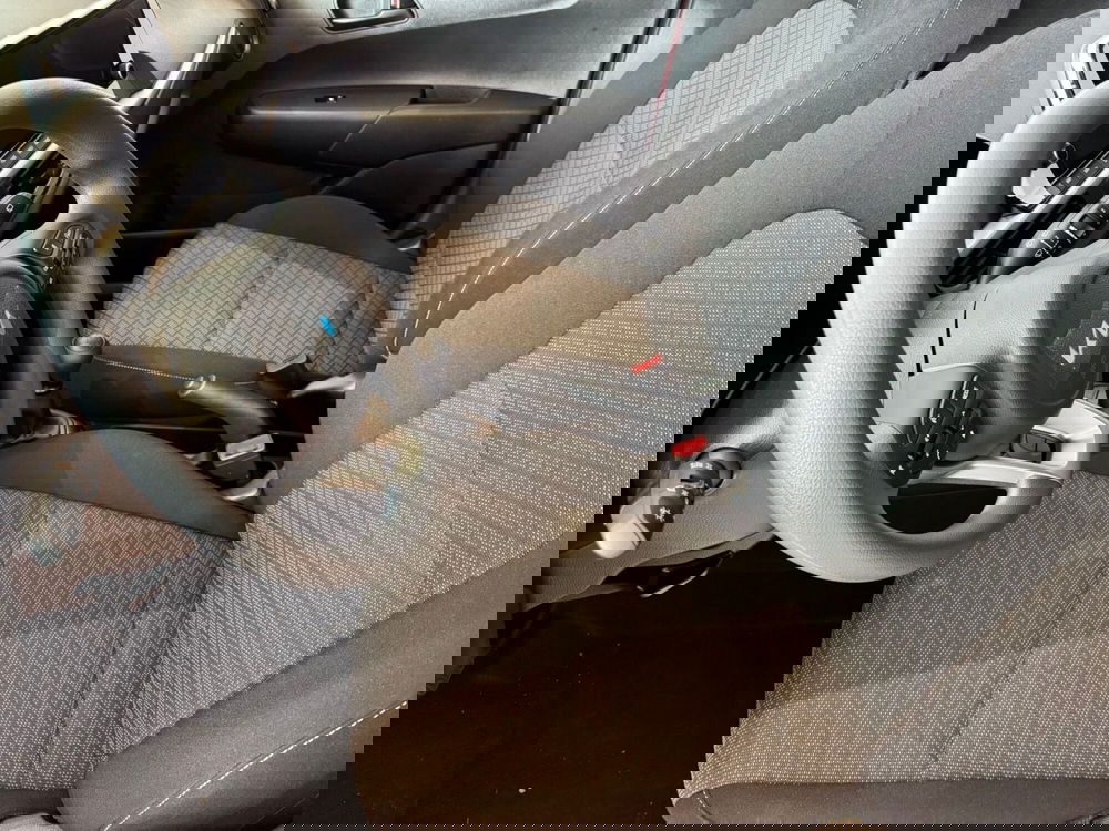 Kia Picanto nuova a Cremona (8)