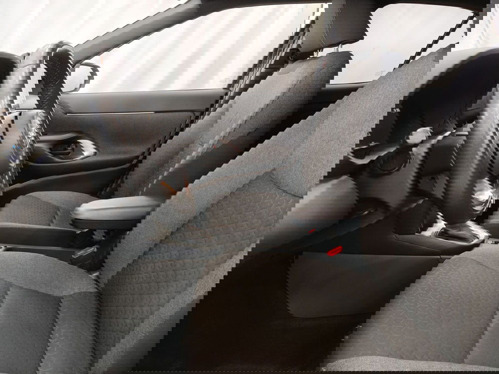 Toyota Yaris Cross usata a Roma (15)