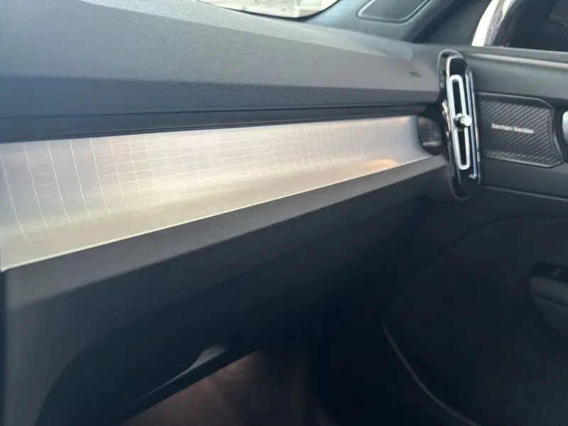 Volvo XC40 nuova a Ferrara (12)