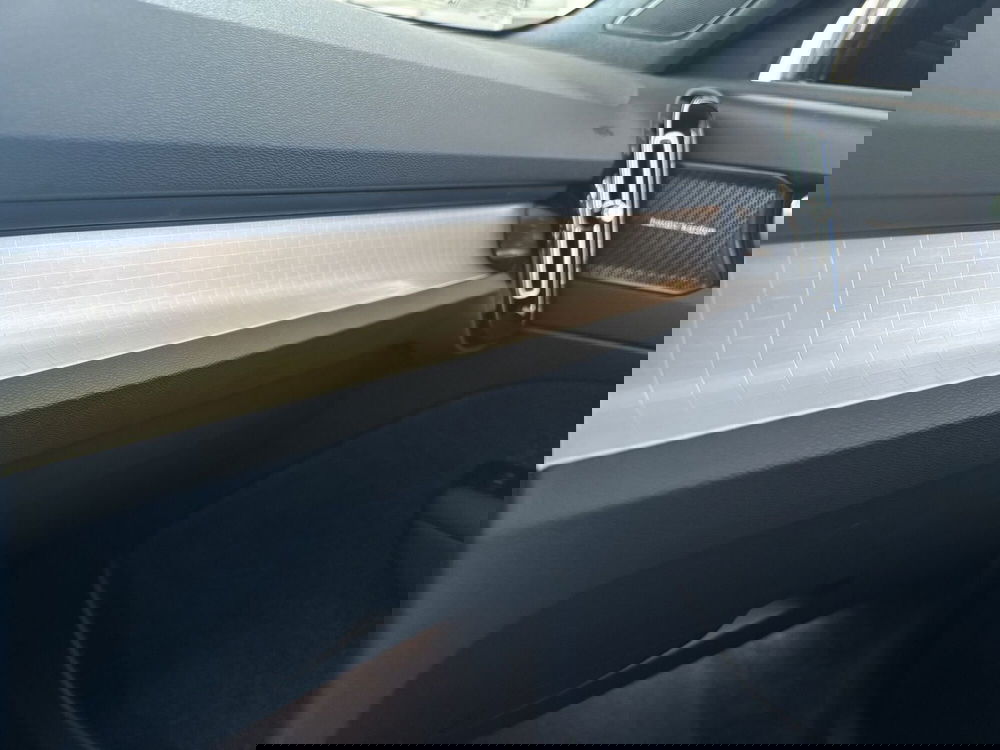 Volvo XC40 nuova a Ferrara (12)