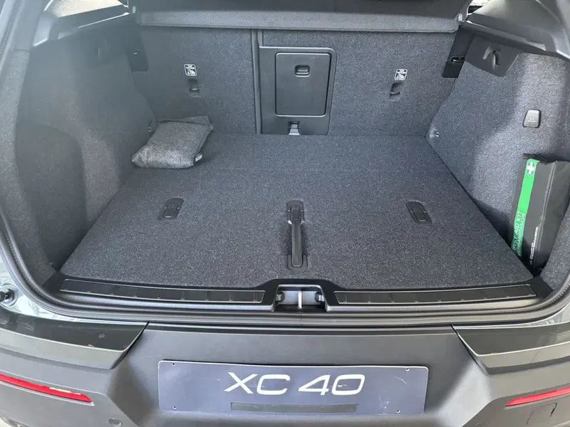 Volvo XC40 nuova a Ferrara (13)