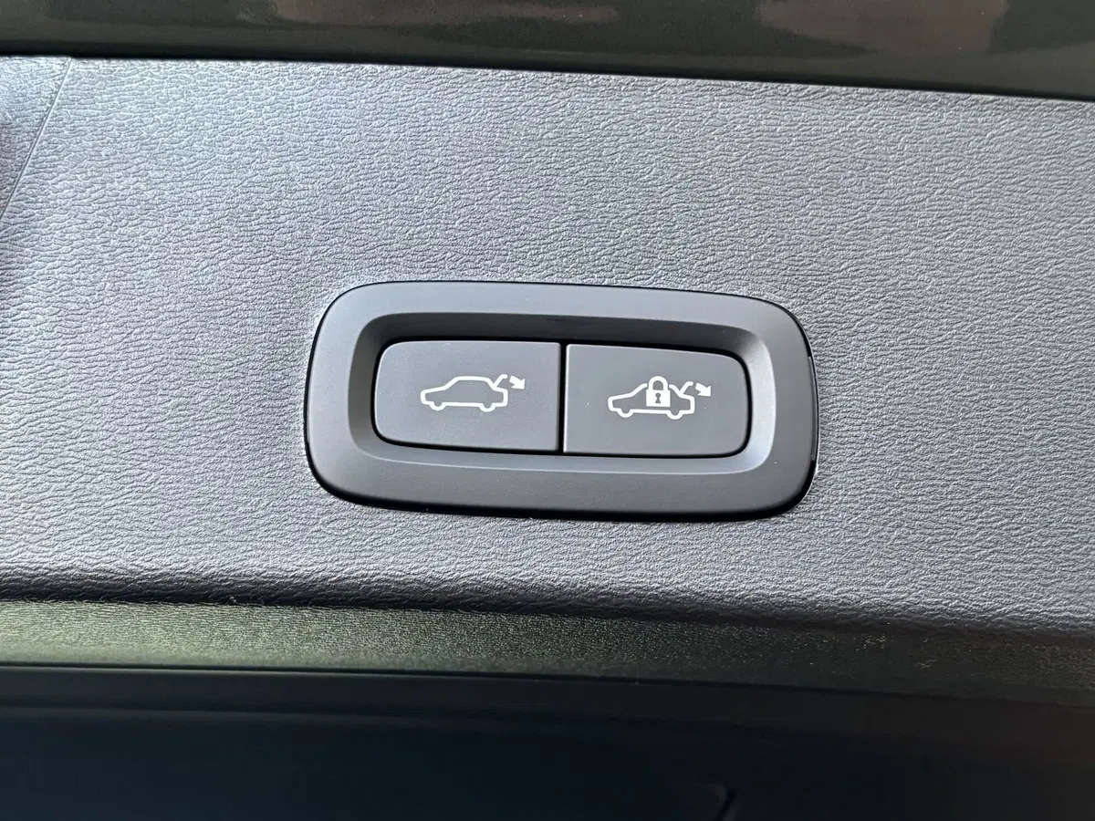 Volvo XC40 nuova a Ferrara (14)