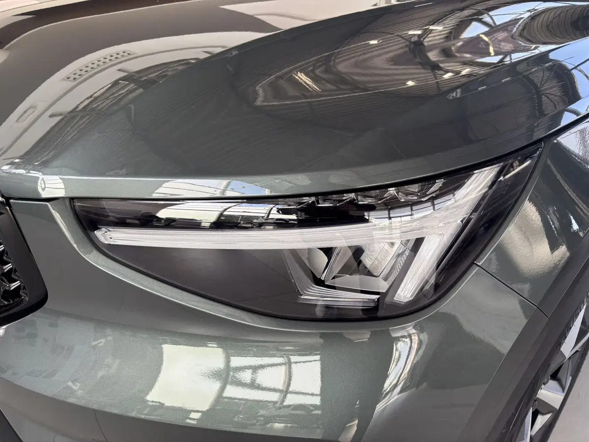 Volvo XC40 nuova a Ferrara (4)