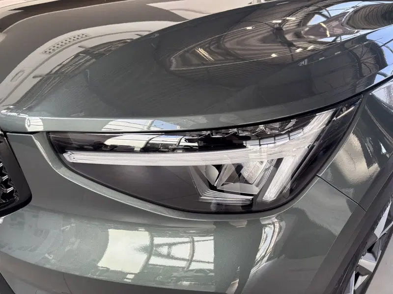 Volvo XC40 nuova a Ferrara (4)