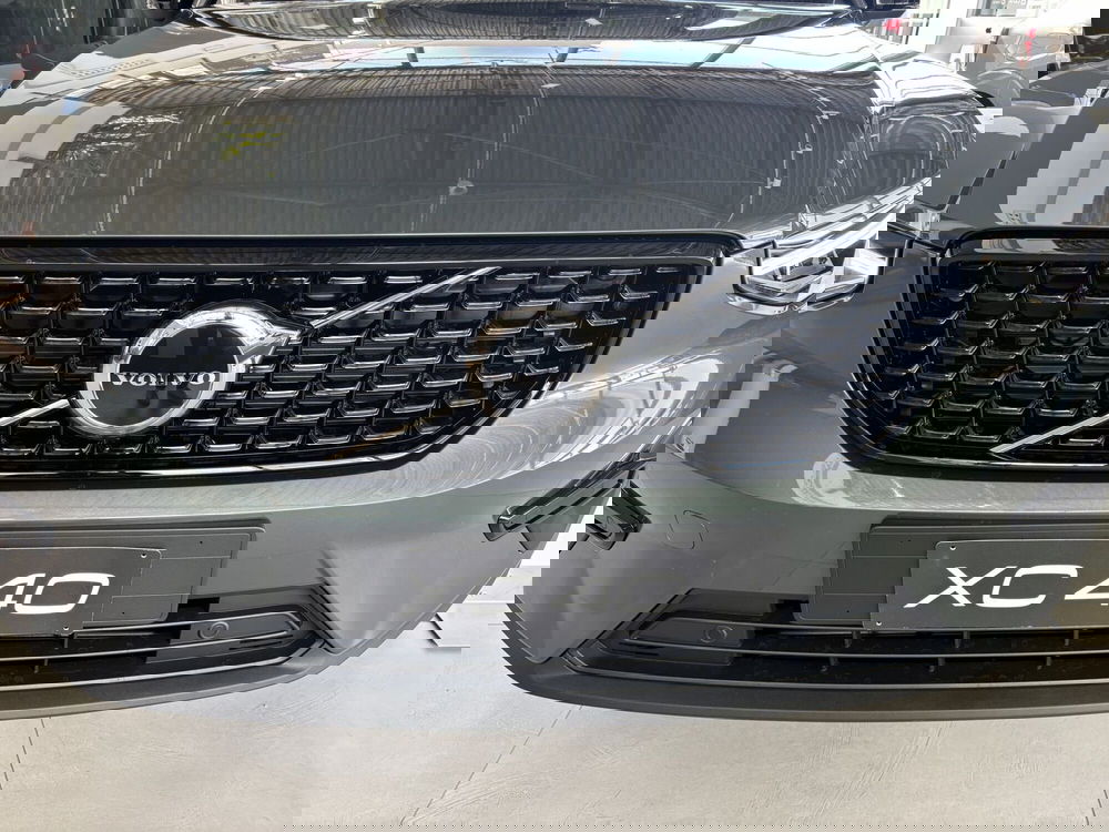 Volvo XC40 nuova a Ferrara (5)