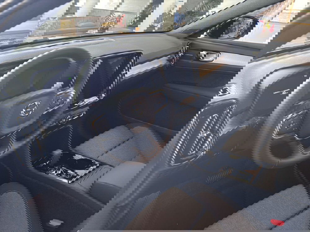 Volvo XC40 nuova a Ferrara (6)