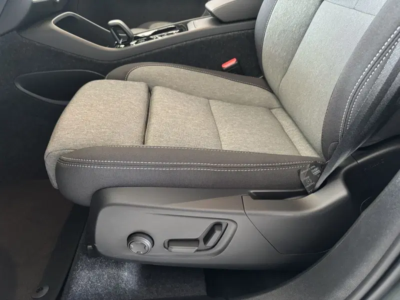 Volvo XC40 nuova a Ferrara (7)