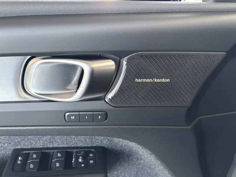Volvo XC40 nuova a Ferrara (8)