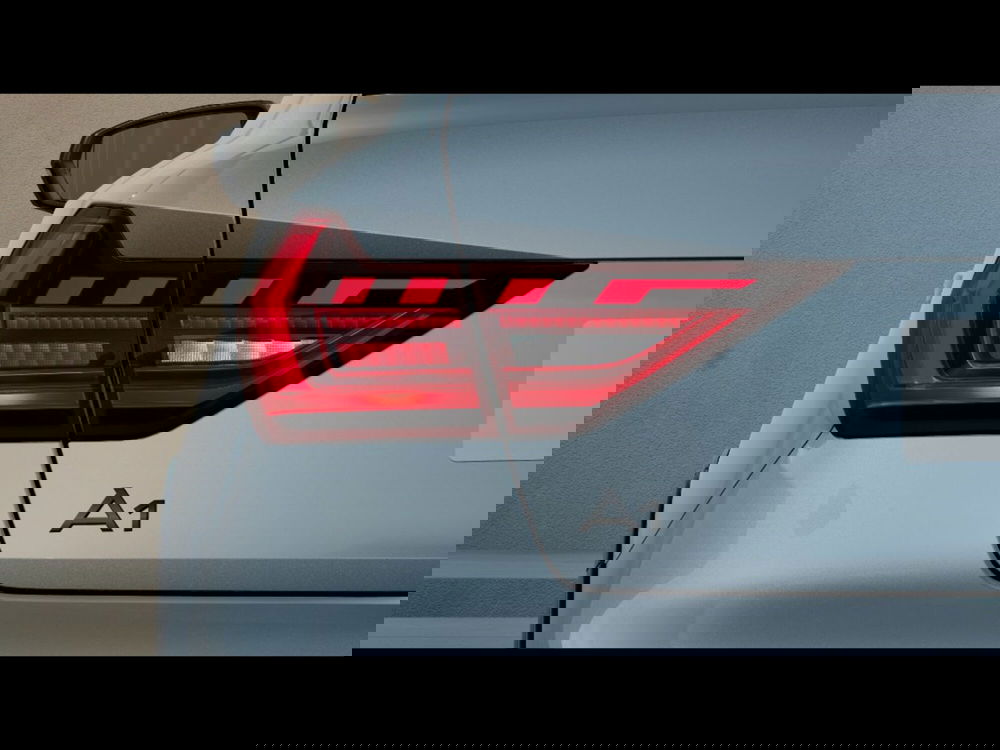 Audi A1 allstreet nuova a Livorno (7)