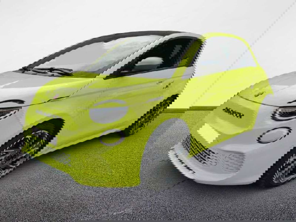 Abarth 500e Cabrio nuova a Venezia