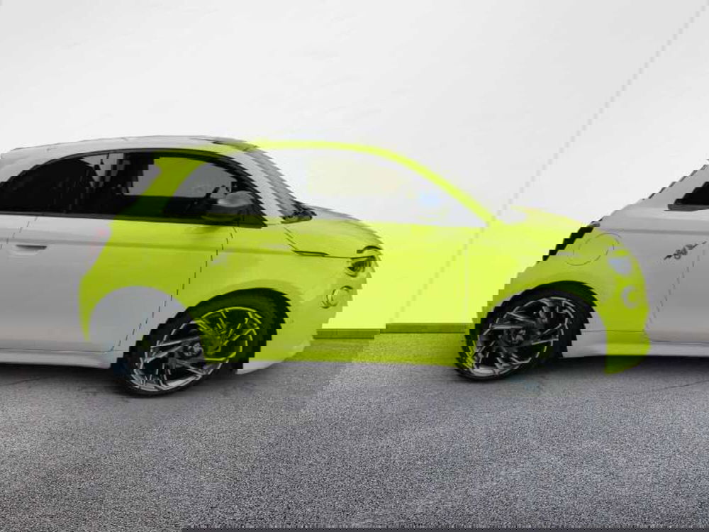 Abarth 500e Cabrio nuova a Venezia (11)