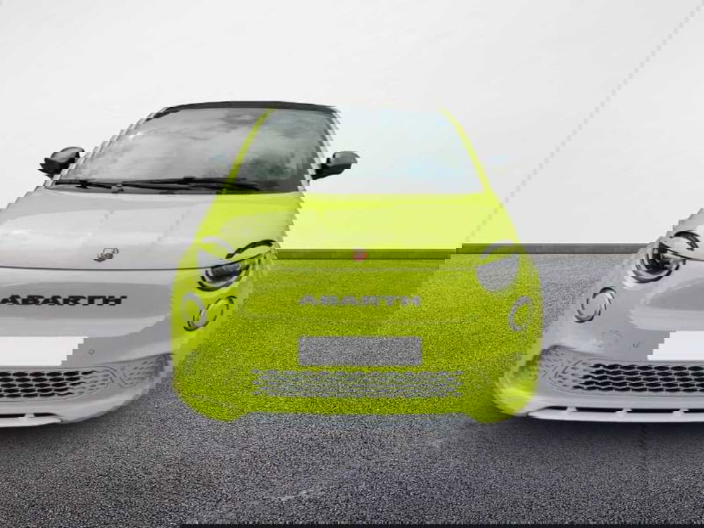 Abarth 500e Cabrio nuova a Venezia (12)