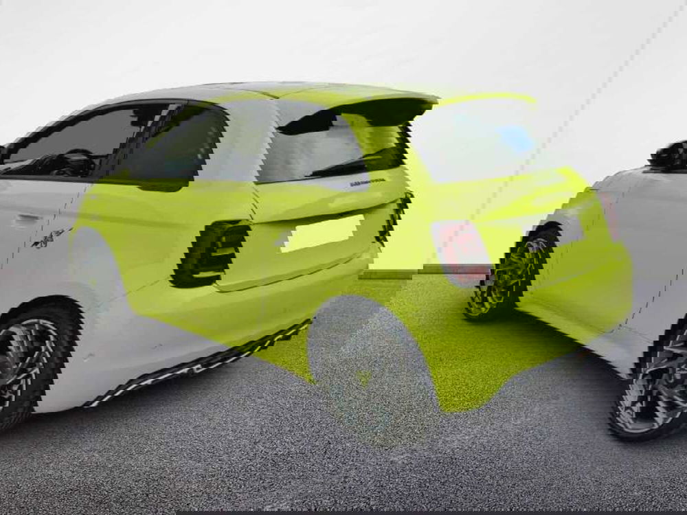Abarth 500e Cabrio nuova a Venezia (17)