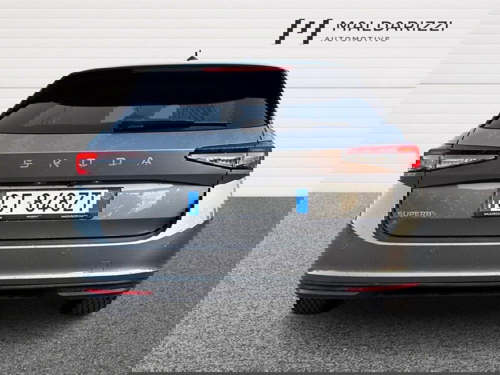 Skoda Superb usata a Barletta-Andria-Trani (8)