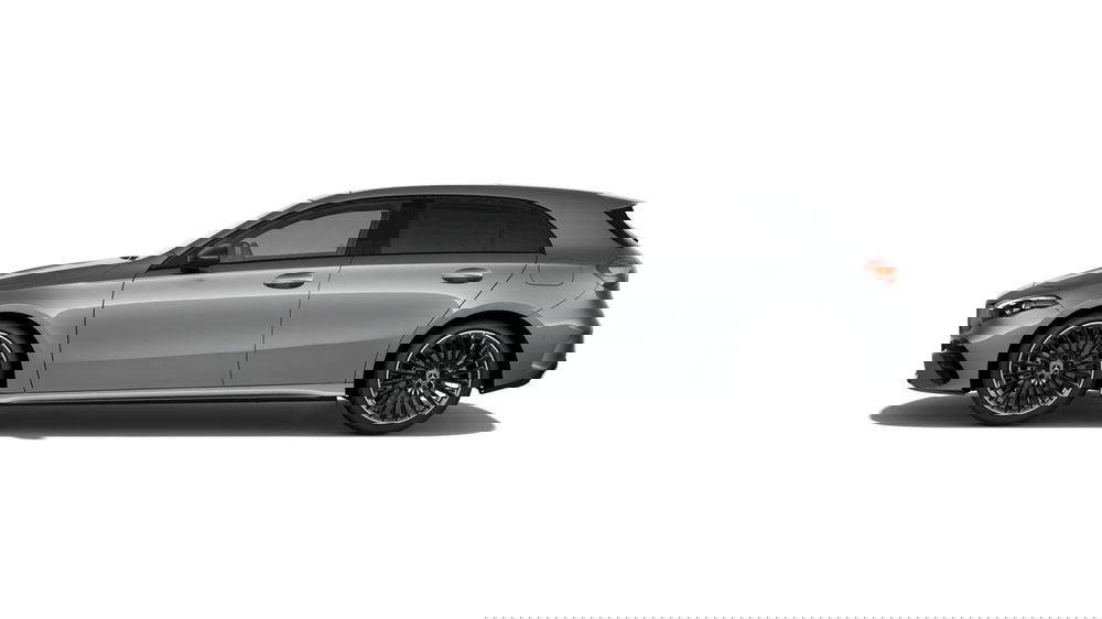 Mercedes-Benz Classe A nuova a Milano (2)
