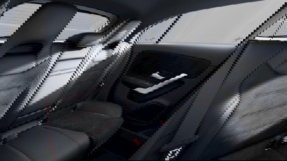 Mercedes-Benz Classe A nuova a Milano (6)