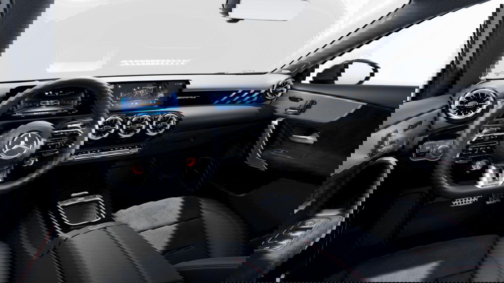 Mercedes-Benz Classe A nuova a Milano (8)