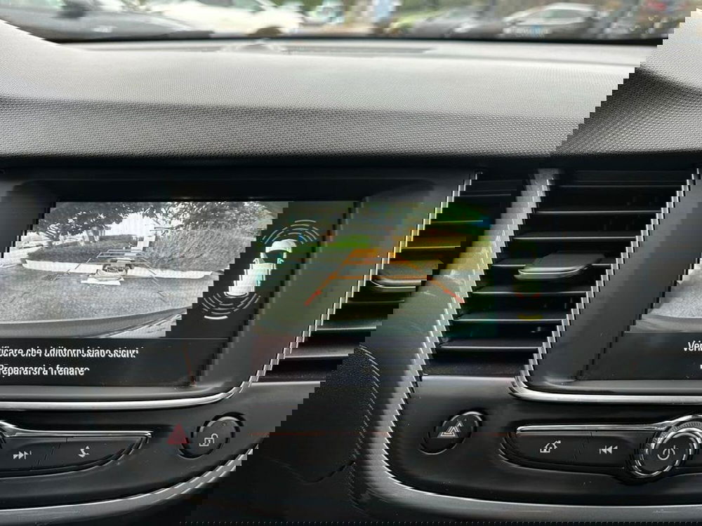 Opel Crossland X usata a Teramo (13)