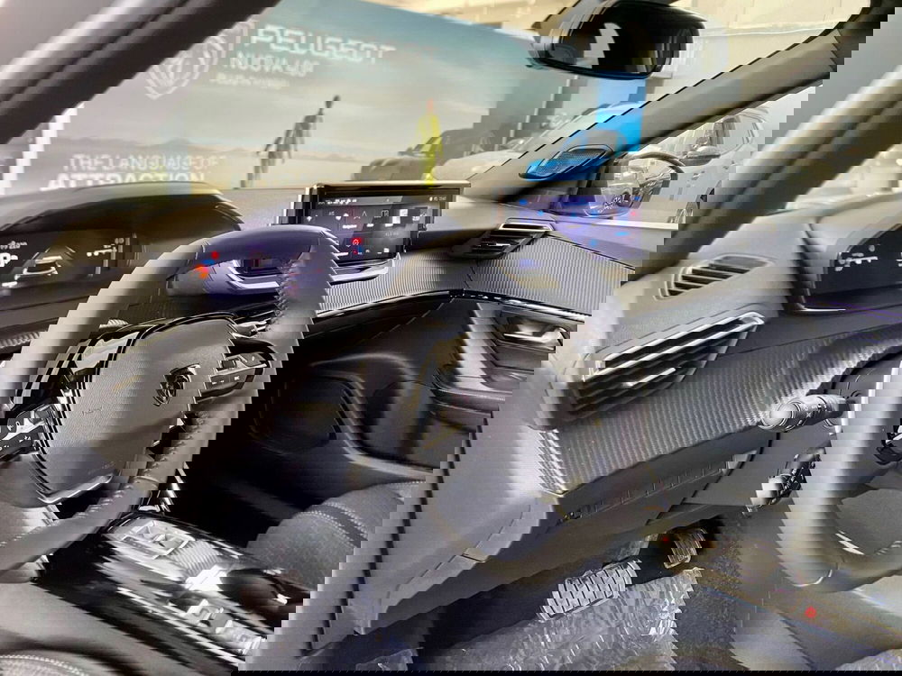 Peugeot 2008 nuova a Bari (11)