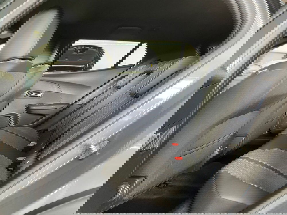 Peugeot 2008 nuova a Bari (14)