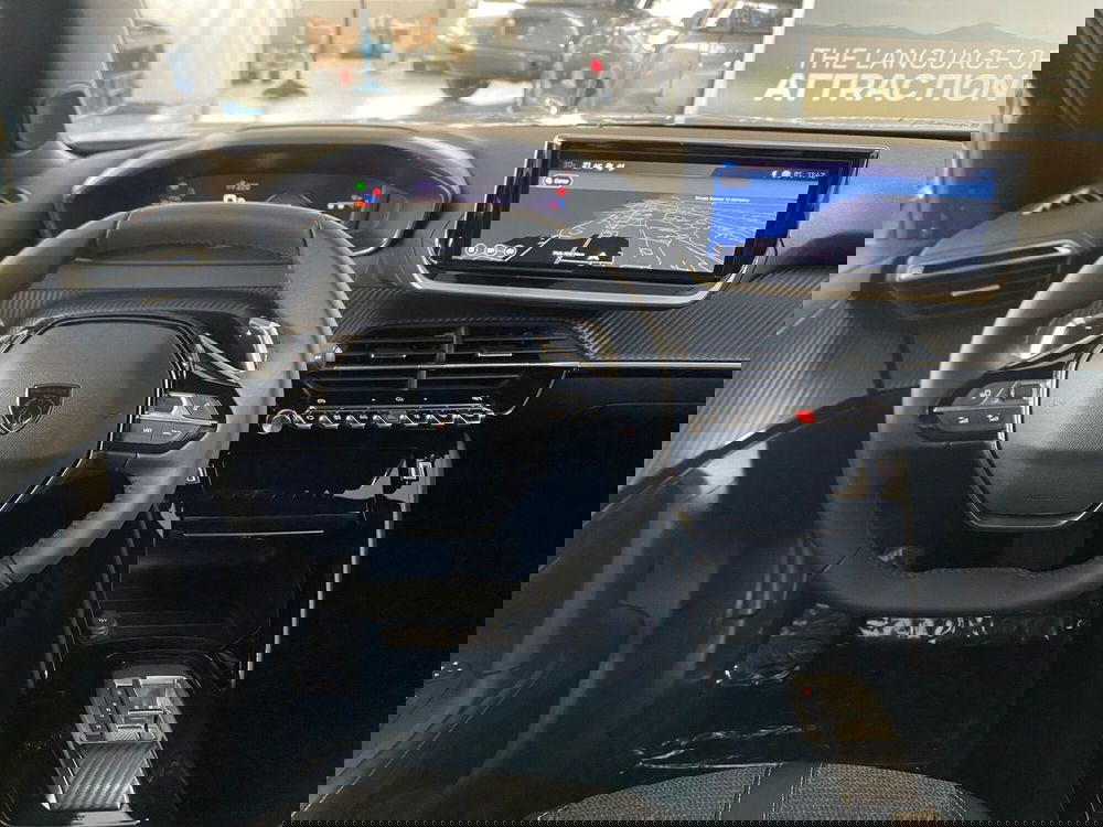 Peugeot 2008 nuova a Bari (16)