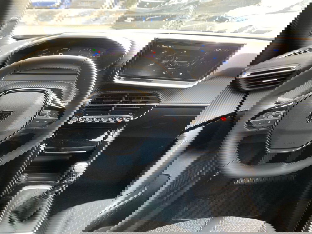 Peugeot 2008 nuova a Bari (13)