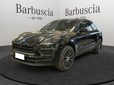 Porsche Macan 2.0 265cv pdk del 2022 usata a Pescara