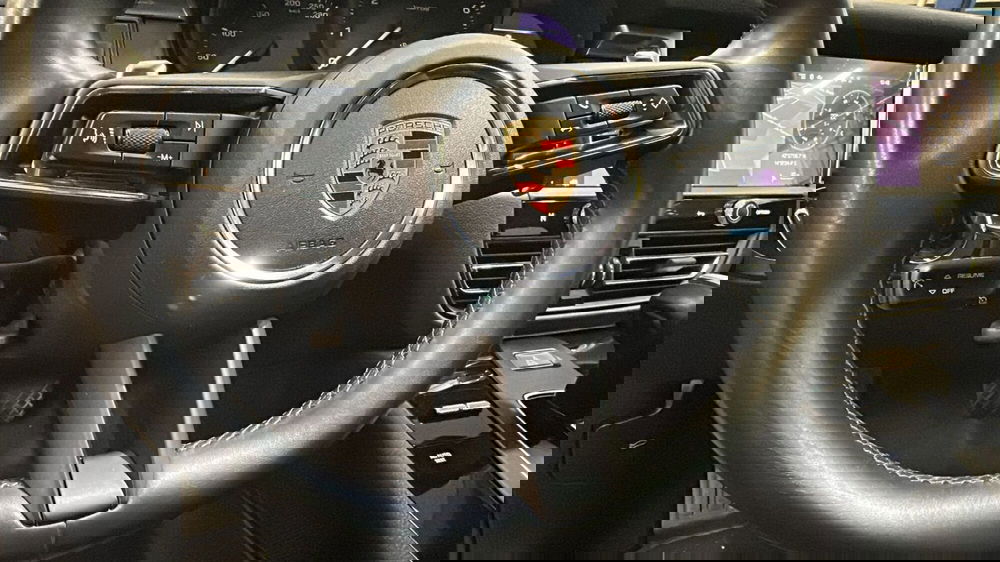 Porsche Macan usata a Pescara (9)