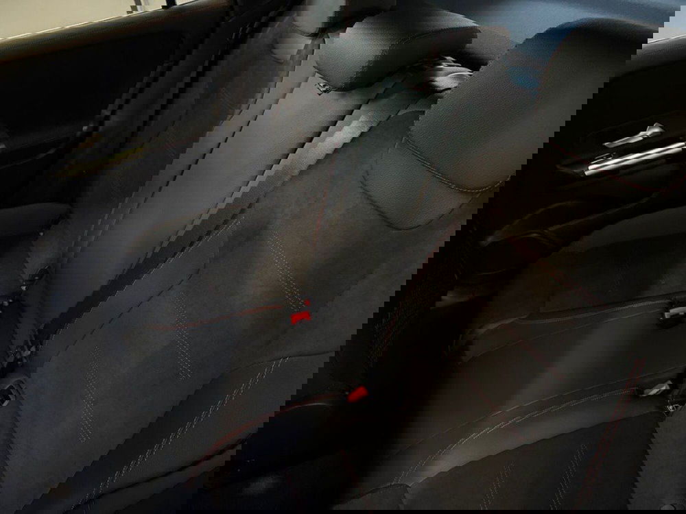 Mercedes-Benz GLA SUV nuova a Rimini (14)